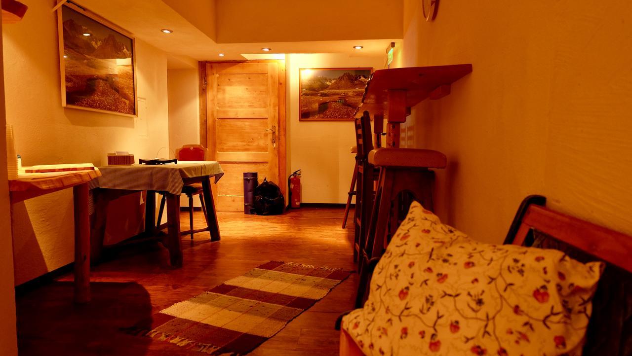Hostel Weisses Roessl Лойташ Экстерьер фото