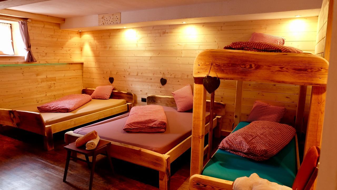 Hostel Weisses Roessl Лойташ Экстерьер фото