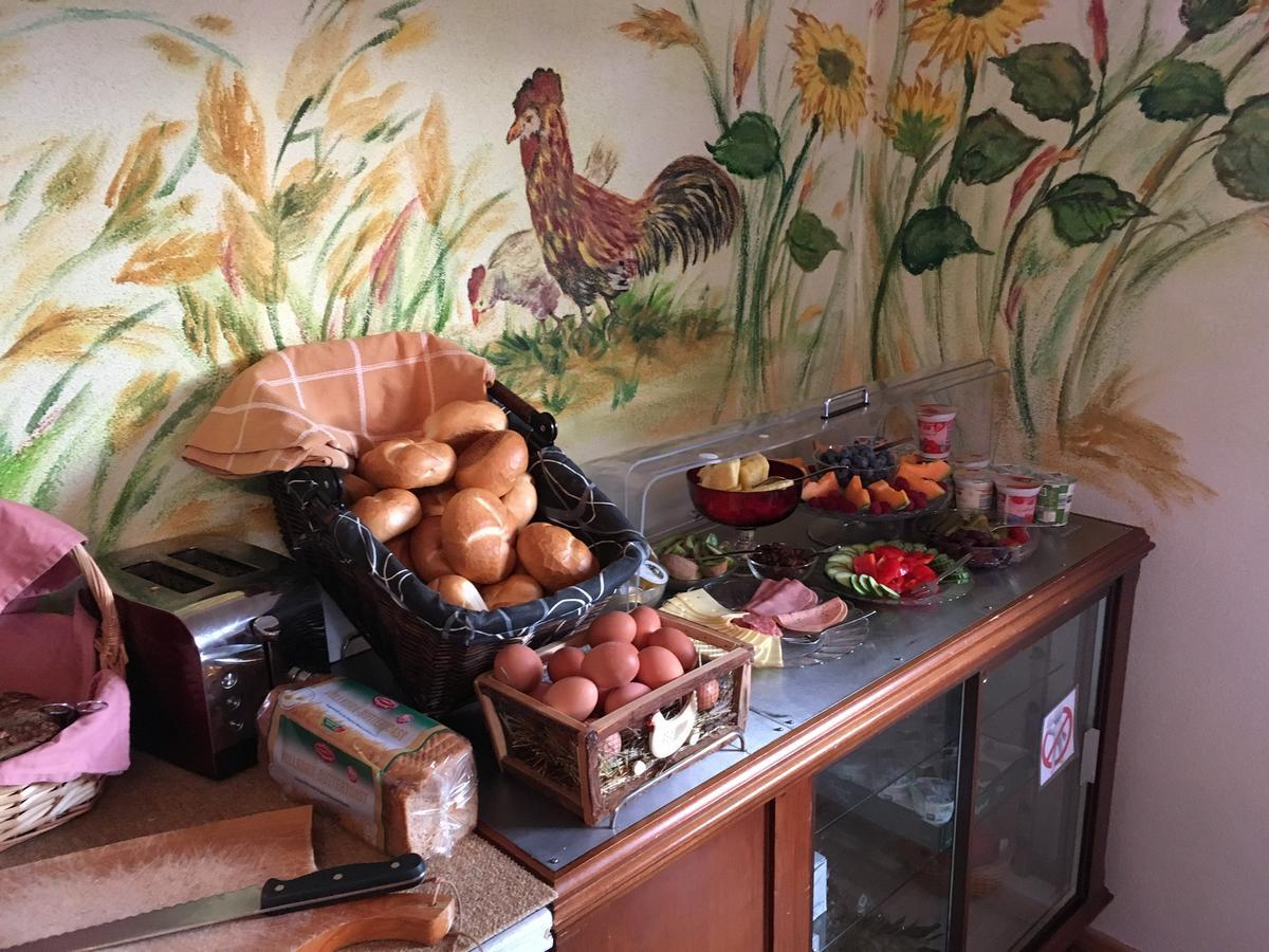 Hostel Weisses Roessl Лойташ Экстерьер фото